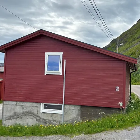 بيت شباب The Angler'S House *